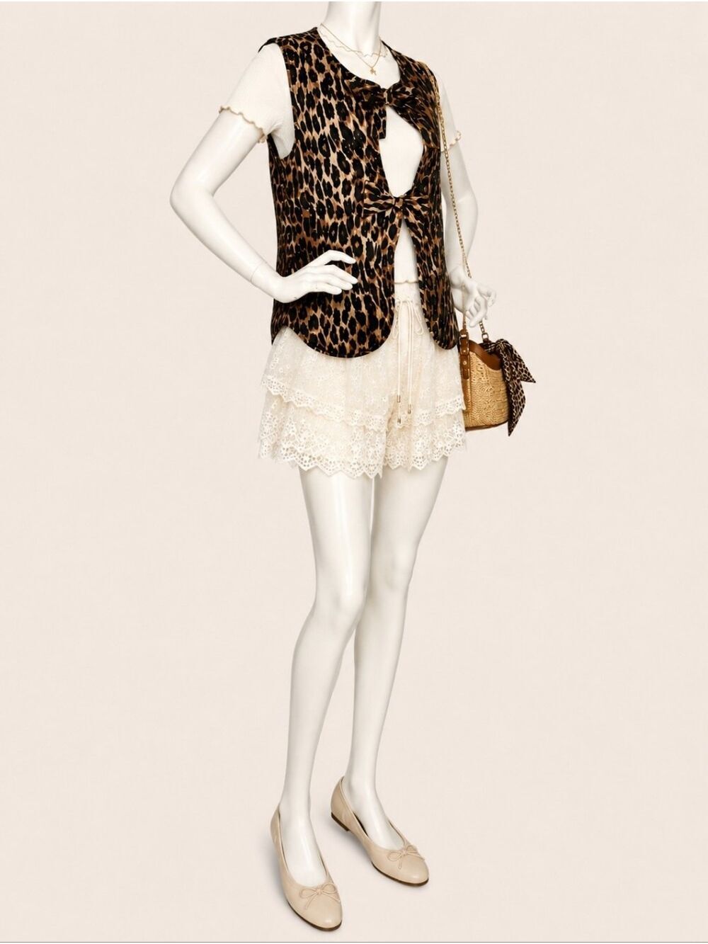 Veveret Leopard Bow Tie Quilted Vest M Boho Revival Leopard Luxe NWT - Picture 2 of 8